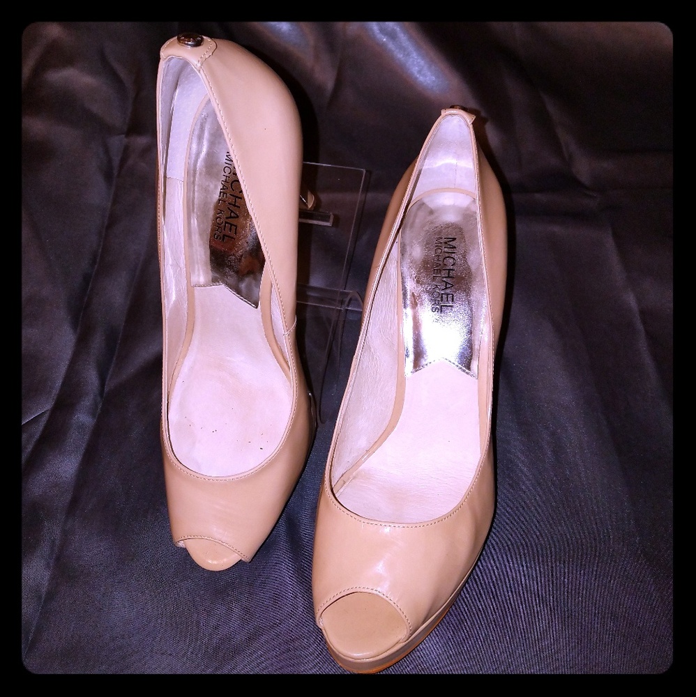 Michael Kors York heels Nude